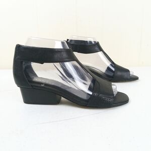 Vaneli T-Strap Sandals Women Size 6.5 Black Leather Block Heel Hook Loop Closure